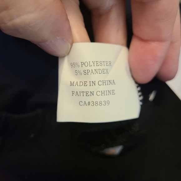 TODAY'S DESIGNER Black Leggings With Floral & Rhinestone Design Size Medium NWT - Picture 6 of 6